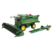 Bruder John Deere T670i Mähdrescher gallery