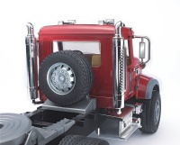 Bruder MACK Granite LKW mit Tieflader und JCB 4CX Baggerlade