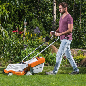 STIHL Akku-Rasenmäher RMA 235 Set - inkl. 2x Akku AK20 