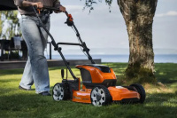 Husqvarna Akku-Mulchmäher LB 246iS - ohne Akku & La