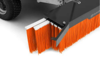 Husqvarna Kehrbesen 105 cm (R200) 3