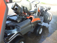Husqvarna Rider RC 320Ts AWD - inkl. 112 Mähdeck (Gebra