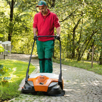 STIHL Kehrgerät KGA 770 - ohne Akku & Ladegerä