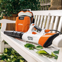 STIHL BGA 100 Akku-Blasgerät - ohne Akku und Ladeger&au